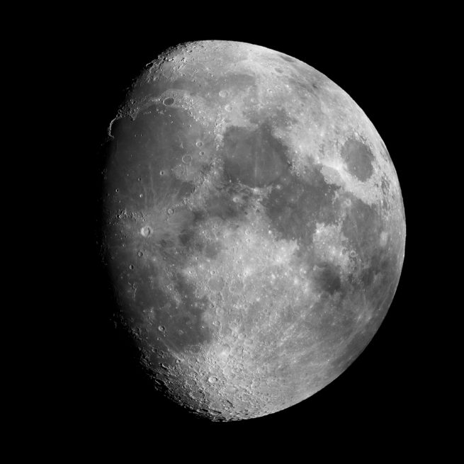 Lune-Nikon-600-F4_Luc_Viatour